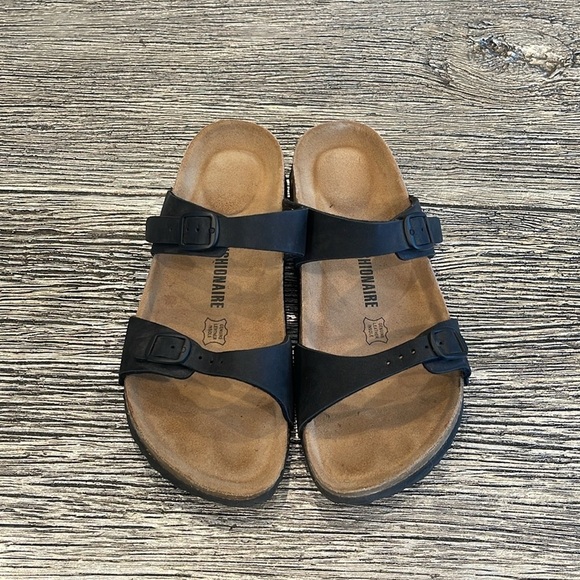 Cushionaire Black Sandals Size 9 - Picture 1 of 5